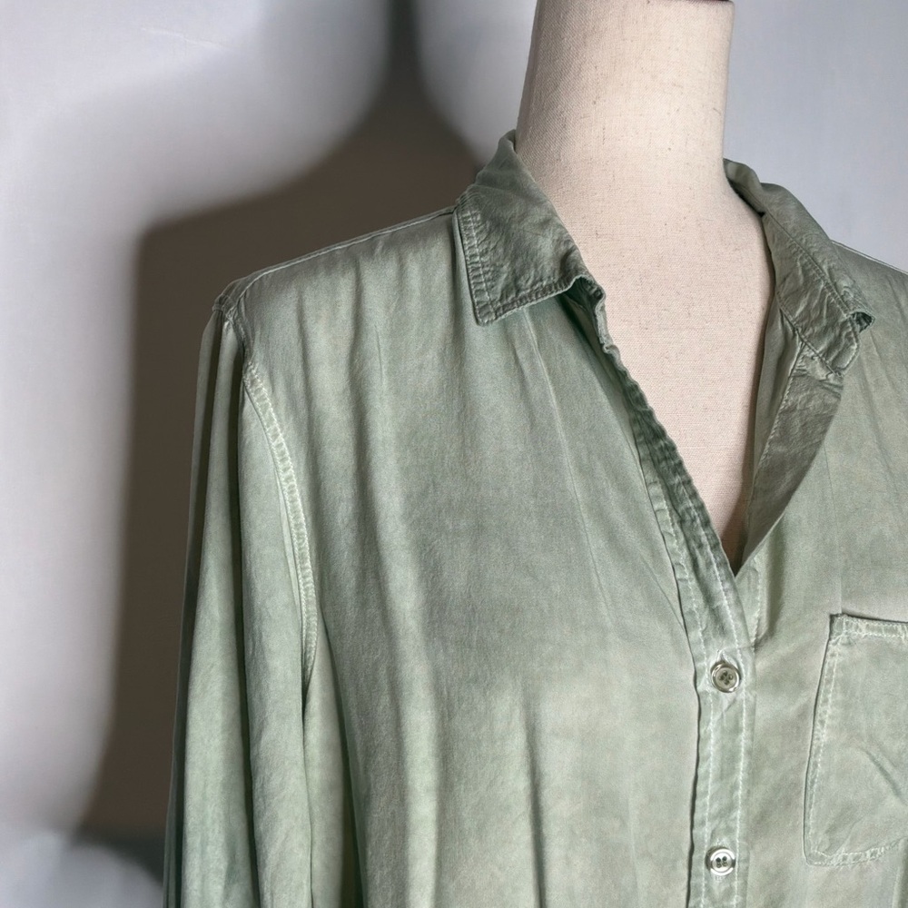 Velvet Heart Green Stone Washed Roll Tab Sleeve Collar Button Up Shirt Size L
